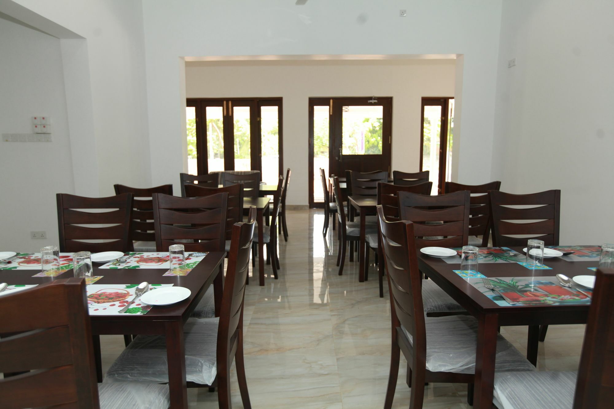 Lavonka Tourist Rest Hotel อนุราธปุระ ภายนอก รูปภาพ