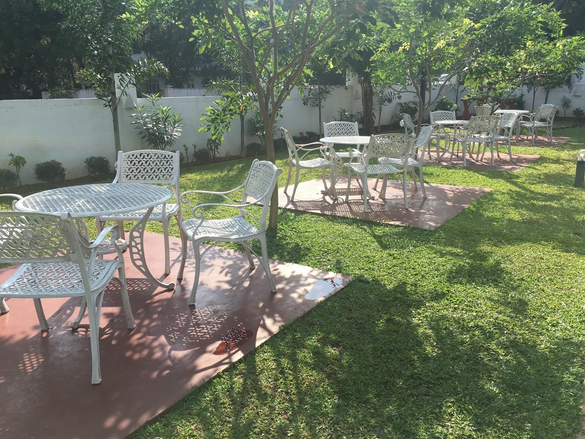 Lavonka Tourist Rest Hotel อนุราธปุระ ภายนอก รูปภาพ