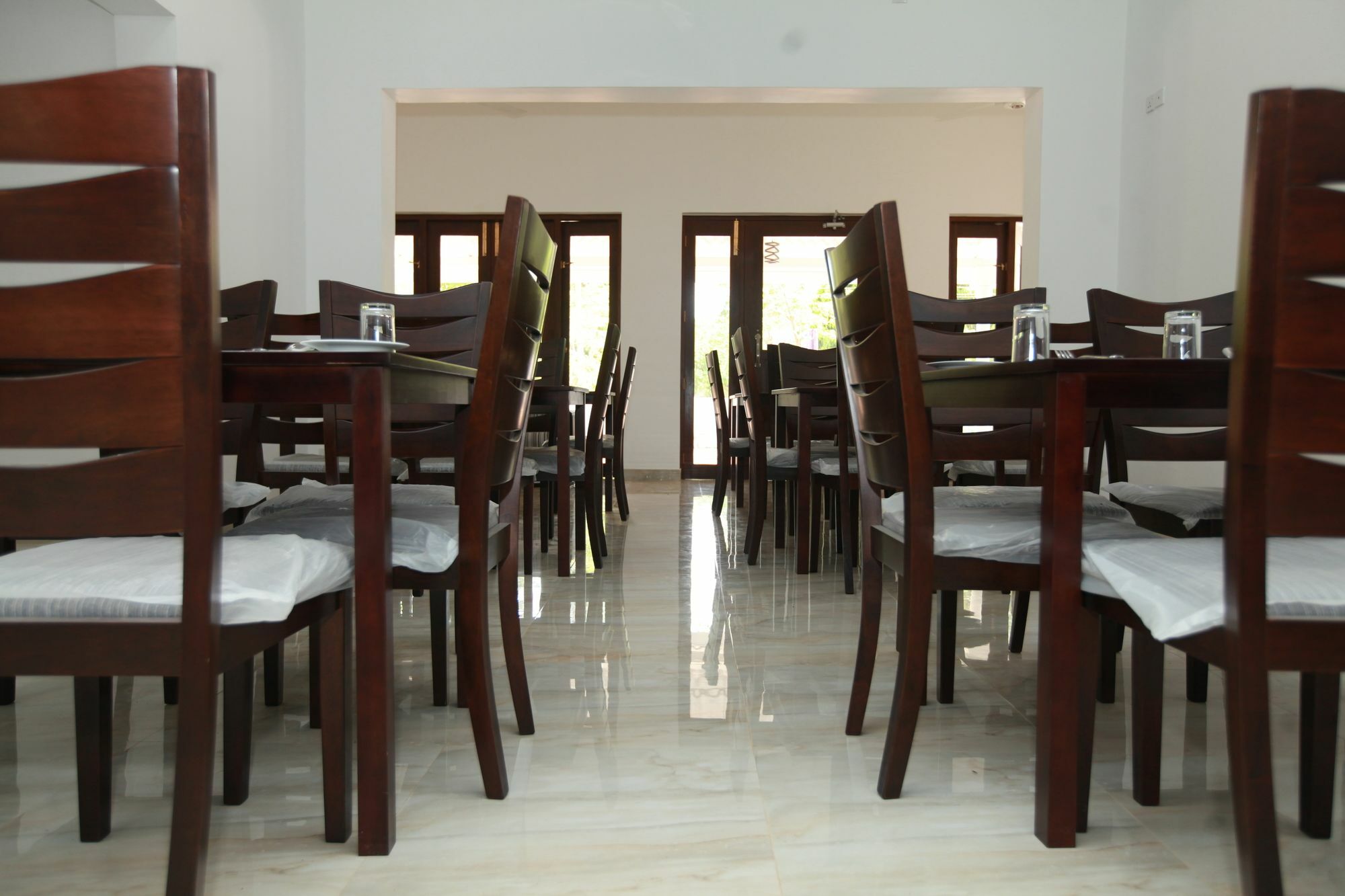 Lavonka Tourist Rest Hotel อนุราธปุระ ภายนอก รูปภาพ