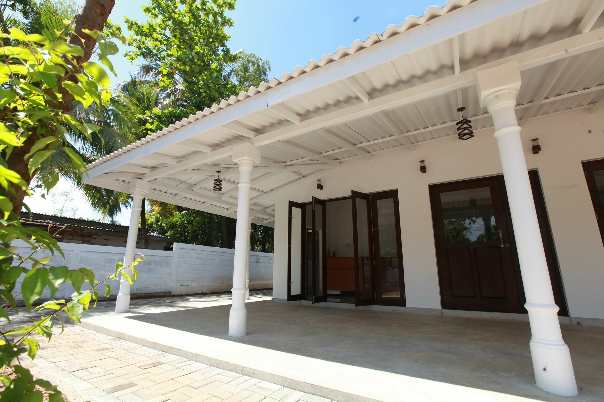 Lavonka Tourist Rest Hotel อนุราธปุระ ภายนอก รูปภาพ